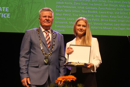 ZLATA PETICA 108 FOTO LJUBO VUKELIČ